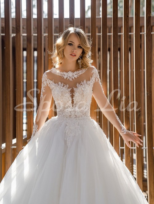 https://www.sposa-lia.com/images/stories/virtuemart/product/371       (2).jpg